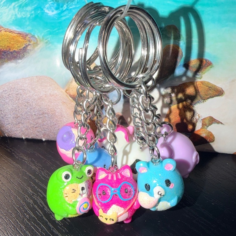 Claire's Best Friends 8 Pack Animal Keychains Glitter Resin Charms New